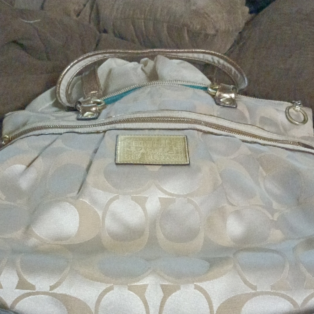 Coach Cream Poppy Shoulder Bag